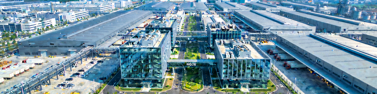 NG28现代化生产基地与研发中心全景俯瞰图